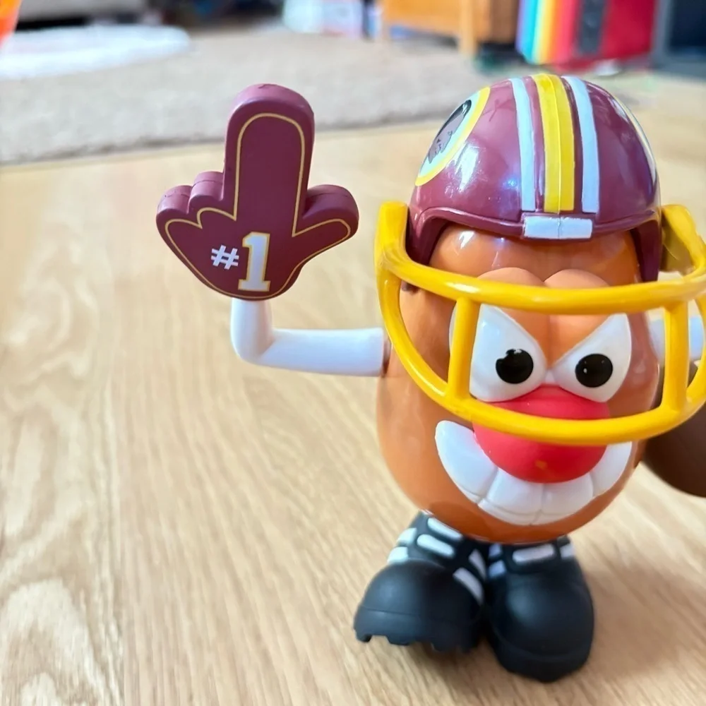 WASHINGTON REDSKINS MR. POTATO HEAD SPORTS SPUDS 2010 Vintage NFL Football